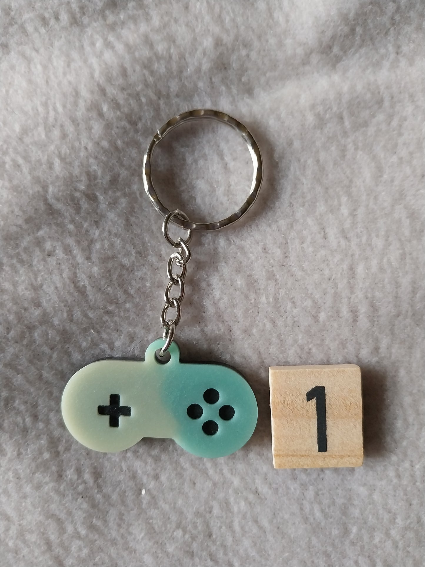 Porte-clefs manette de jeu
